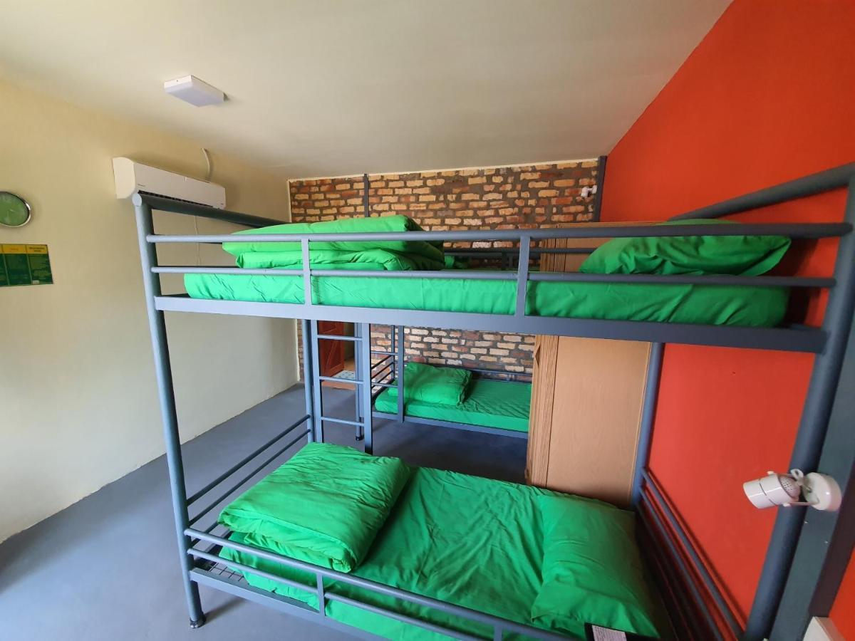 Spot On 90022 Segar Recreation Eco Park Hotel Port Dickson Exterior photo